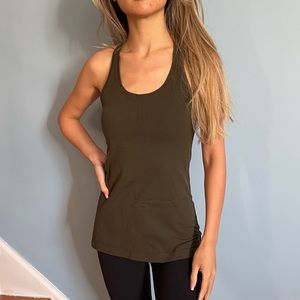 Lululemon workout tank